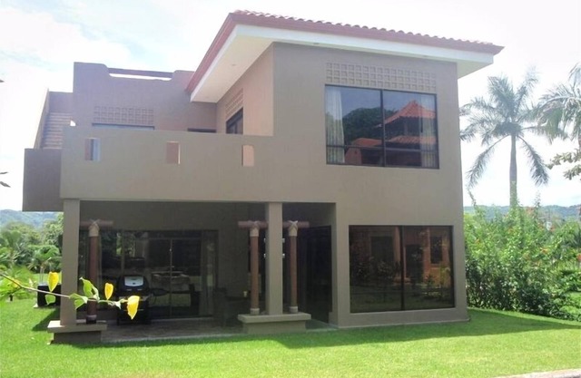 Hermosa Palms-casa de lujo cerca de la piscina