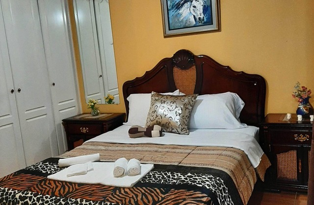 Hermosa y amplia habitacion con baño privado en Quito