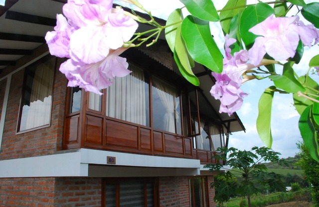 Hermosa y cómoda casa campestre con vista al Valle del Cauca