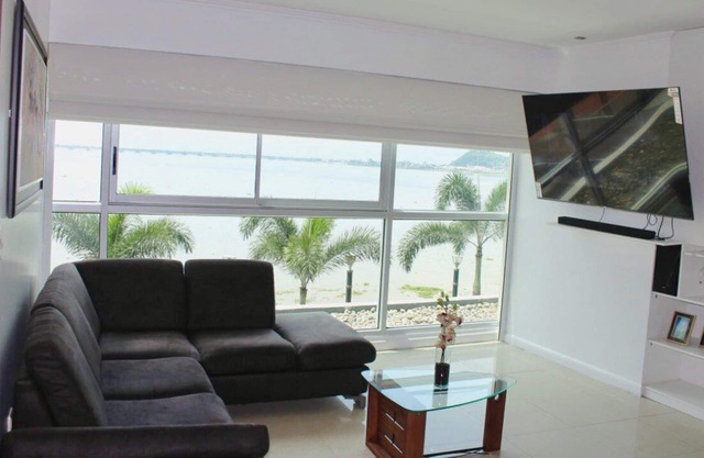 Hermoso Departamento de lujo en Puerto Santa Ana, Guayaquil.