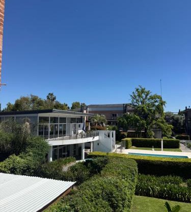 Hermoso depto cercano a hospital austral y usal