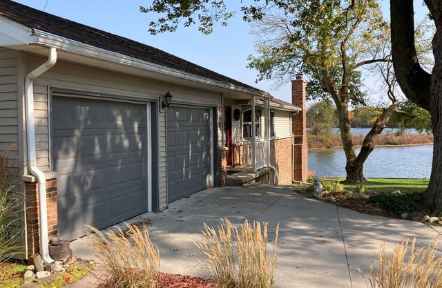 Herons Landing - Lakefront Home on Marble Lake - Sleeps 11