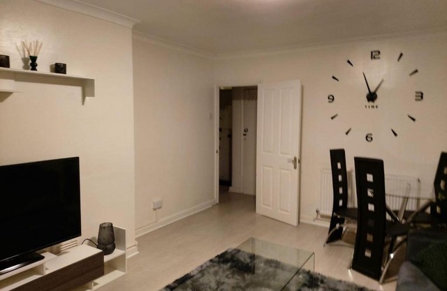 Heronsgate GH009