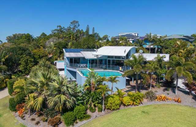 Hervey Bay Whale House Retreat!