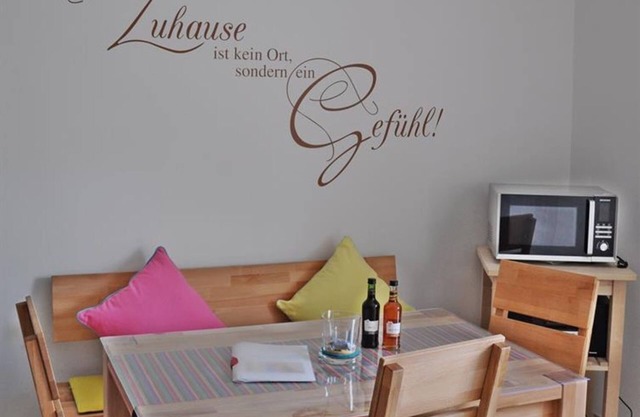 "Herzogstand" apartment / 1 bedroom / bathroom, toilet - rock crystal, guest house