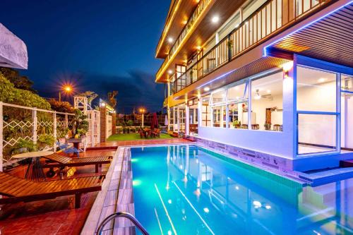 Hestia HaMy Beach House