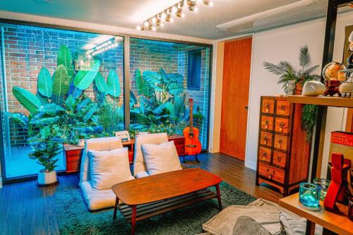 HHZib, homestay on a hill in the heart of Seoul - 'BEST SEOUL STAY 2024-25' by Seoul
