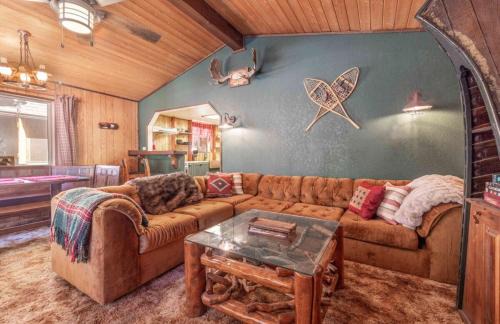 Hibernation station Outdoor Area & Pet Friendly!