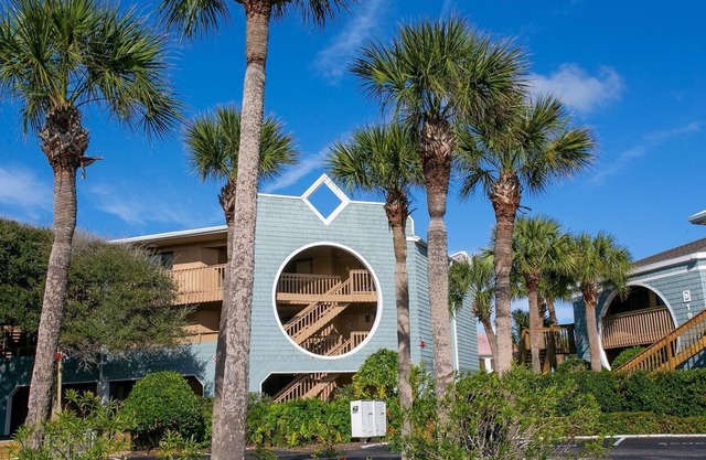 Hibiscus Resort D 2 Bedroom Condo by MCM