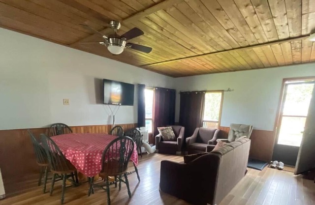 Hickory Waterfront Cottage #6