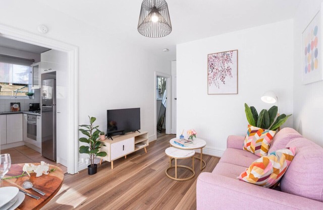Hidden Cozy Gem In Caulfield North
