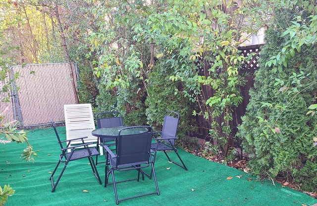 ★Hidden Gem★ 2 Blocks to DT w/ private yard