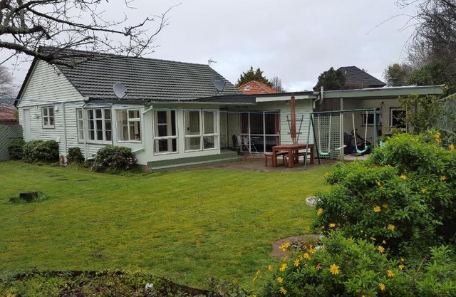 Hidden Gem and Entire Bungalow in Central hutt