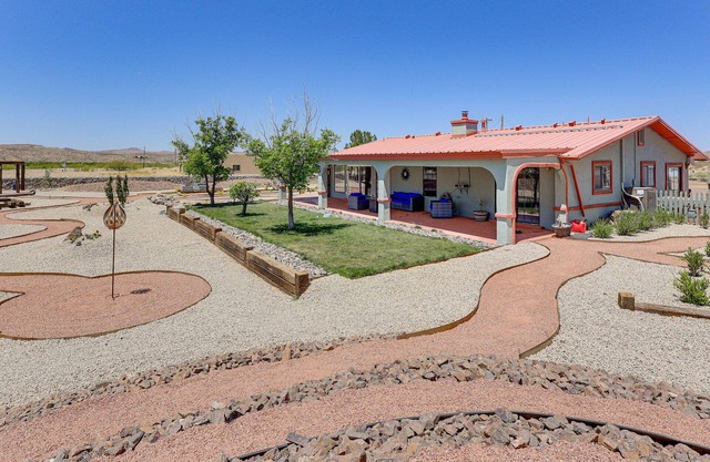Hidden gem walking distance to State Park