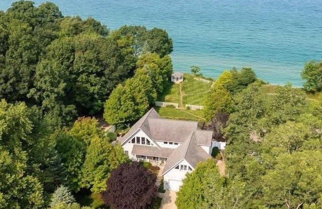 Hidden Haven | Hot Tub | Lake Michigan