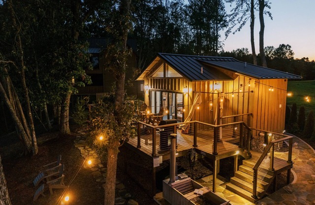 Hidden Mountaintop Getaway