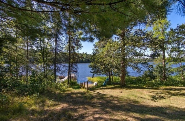 Hidden Pines Lakefront Family Home with WIFI only 2.5 hours from the Twin Cities