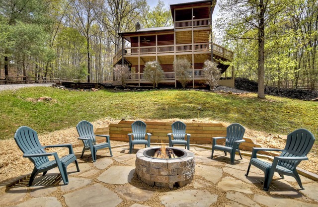 Hidden Tranquility | Fire Pit | Hot Tub | Pool Table