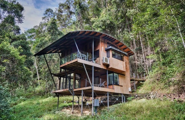 Chalet Hidden Valley – Refugio en la selva tropical con entrepiso