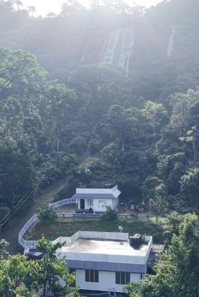 Hide Away mankulam