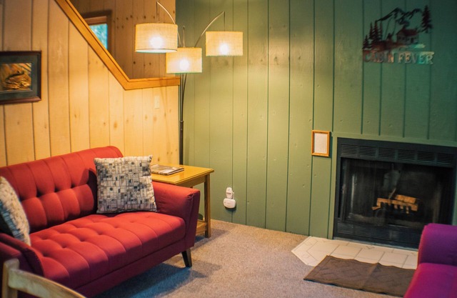 Hideaway Cottage above Steamboat Creek in the North Umpqua National Forest