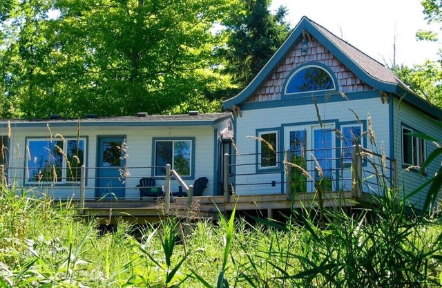 Hideaway - Cottage with Lake Superior Views