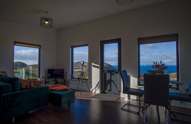 Hideaway @ Three Castle Head