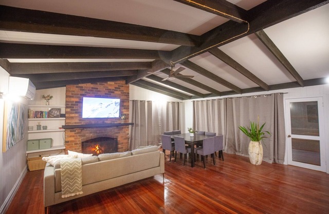 High Country Hideaway- Base of Mt Bulla /stirling