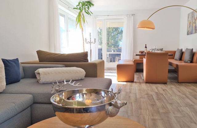 High-quality furnished apartment Höhenflug in a quiet, central location with mountain views