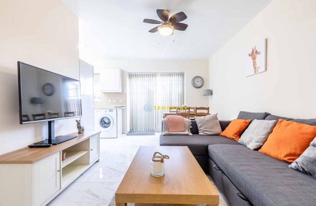 HIGH ST LOCATION/CLOSE 2 HEATHROW - FREE PARKING!