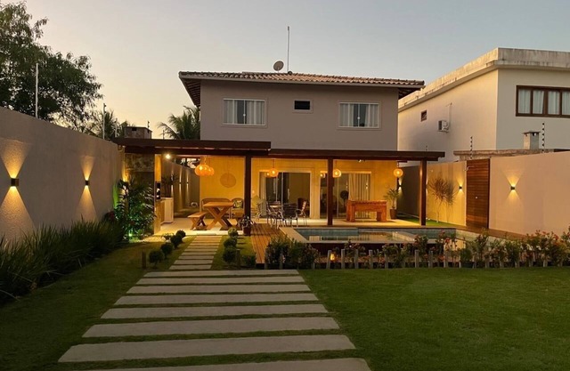 High Standard House in Arraial D'Ajuda (lower prices new listing)
