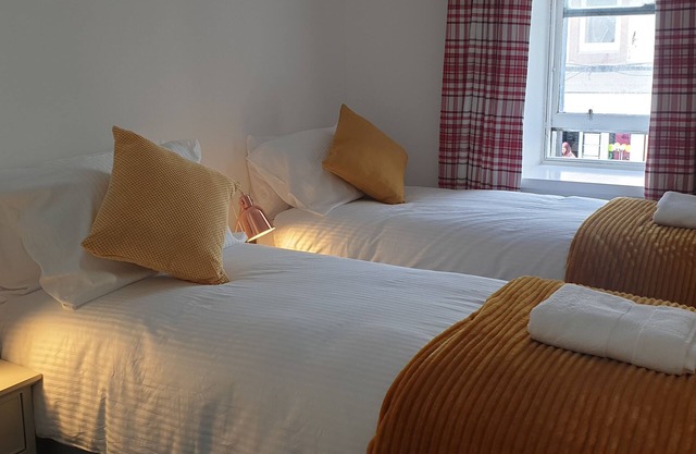 High street Flat