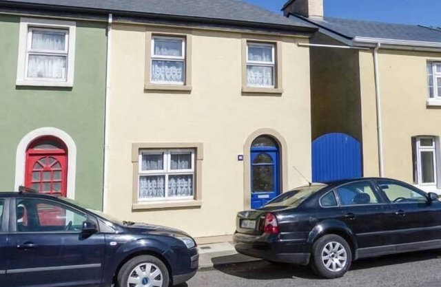 HIGH TIDE, family friendly, with a garden in Belmullet, County Mayo