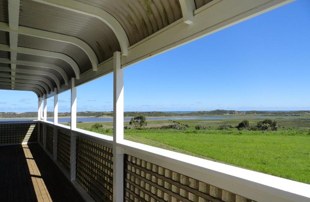 High View Family Cottages