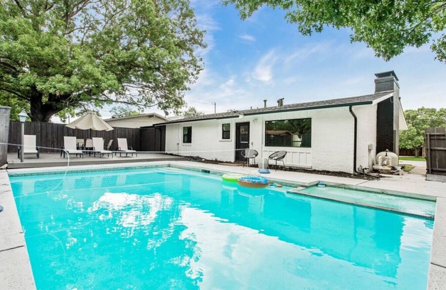 High Vista · Cozy and Stylish Boho Home with Pool and Hot Tub