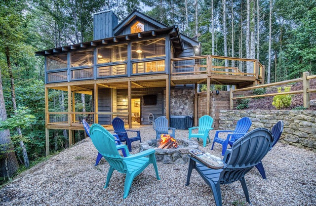 Higher Hopes - pets, hot tub, games, fire pit