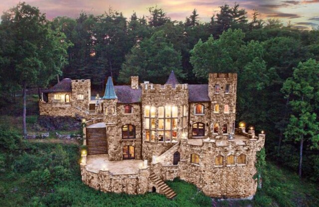 'Highlands Castle'... two suites in the castle!
