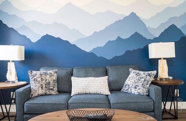 "Hike" at Hills Meaford | 2BD Suite + Pets!