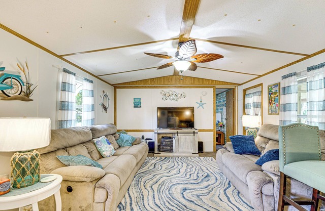 Hike, Bike, Explore & More: Hernando Home!