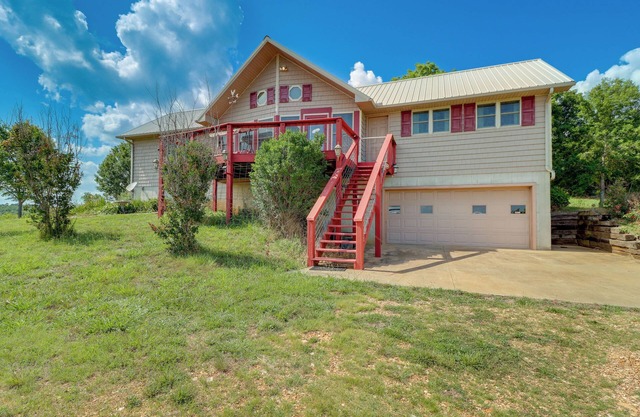 Hike, Fish & Explore: Spacious Yellville Retreat