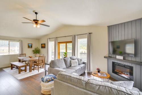 Hike, Fish, Ski and Explore Cabin Near Breckenridge