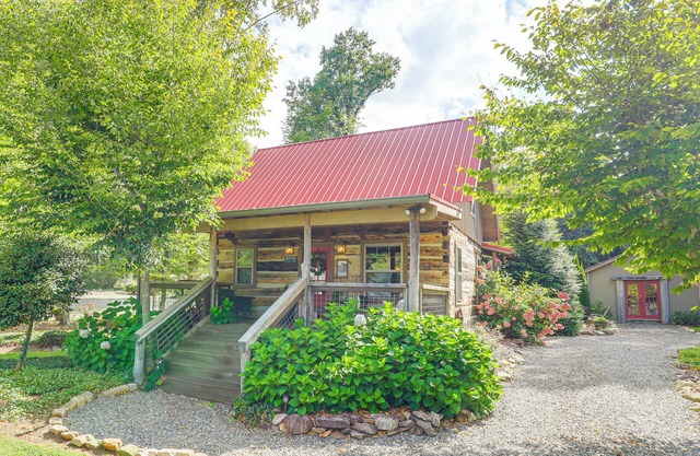 Hike, Leaf Peep & More: Sleek Cabin in Weaverville
