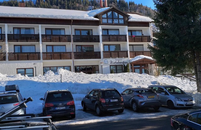 Hiking bliss with mountain views, indoor pool and balcony