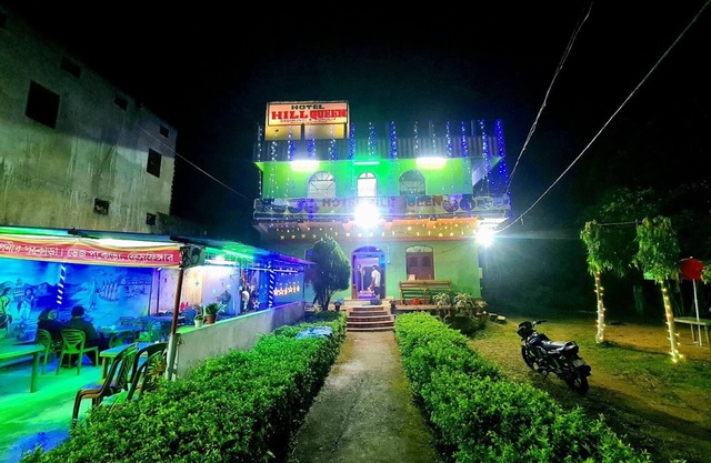 Hill Queen Hotel & Resturent Baghmundi