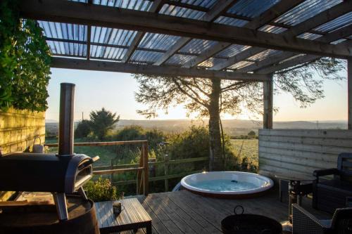 Hill View Lodge