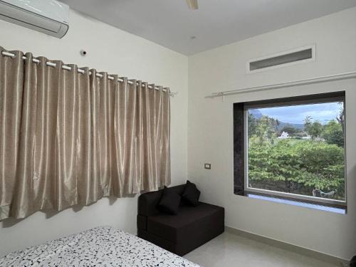 Hill View Room - Glenville Villa