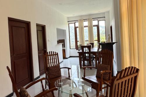 Hill View Villa in Gampola
