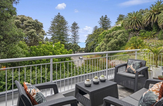 Hillcrest Hideaway - Napier Holiday Apartment