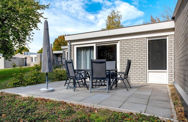 Bungalow cuidado con jardín, 4 km. Valkenburg