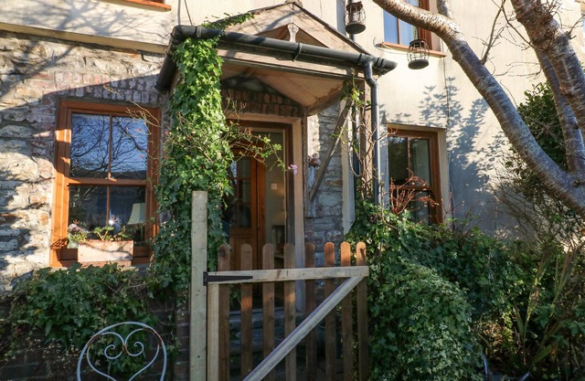 Hillside Holiday Cottage